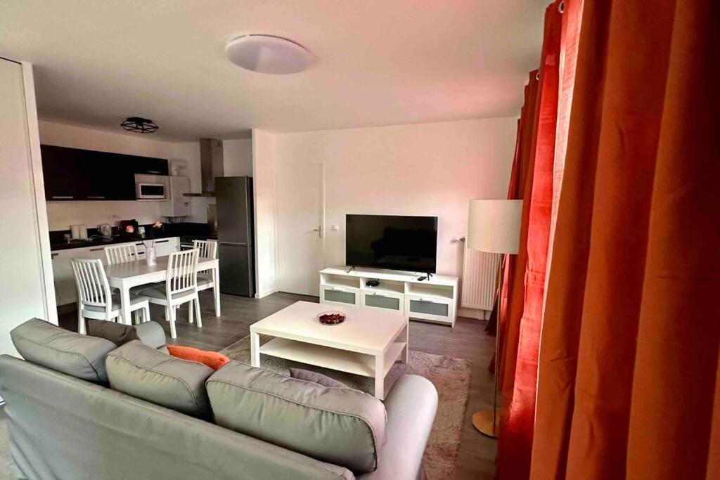 Appartement Cozy - Quartier Residentiel Melun Eksteriør bilde