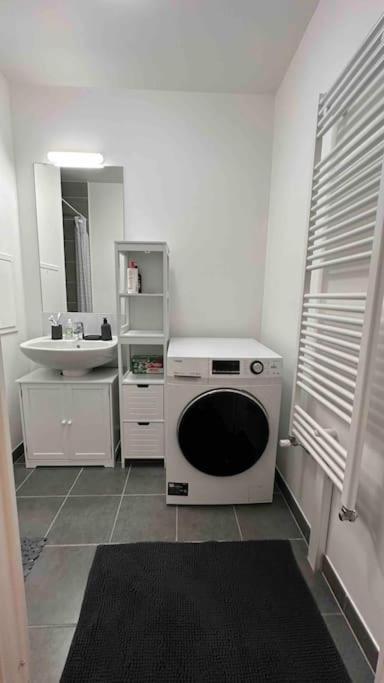 Appartement Cozy - Quartier Residentiel Melun Eksteriør bilde
