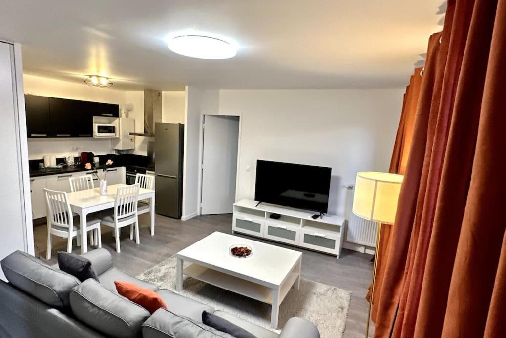 Appartement Cozy - Quartier Residentiel Melun Eksteriør bilde