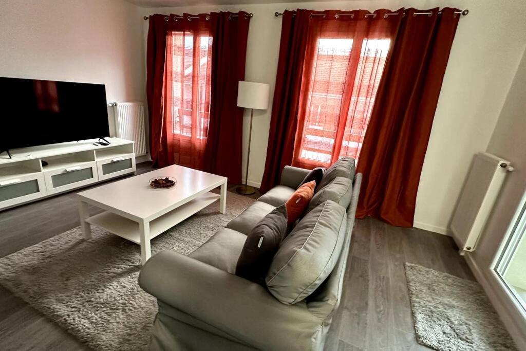 Appartement Cozy - Quartier Residentiel Melun Eksteriør bilde
